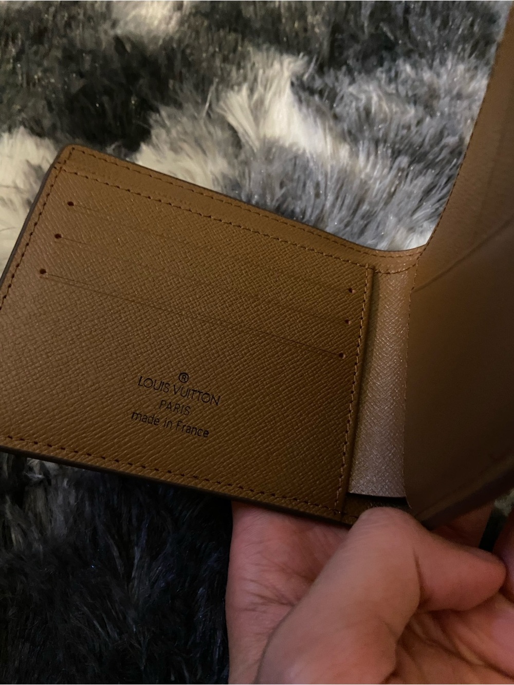 Louis Vuitton Tan Leather Bifold Wallet - Picture 3 of 8